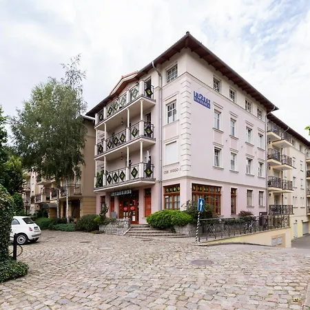 Centre By Bookinghost Apartment *